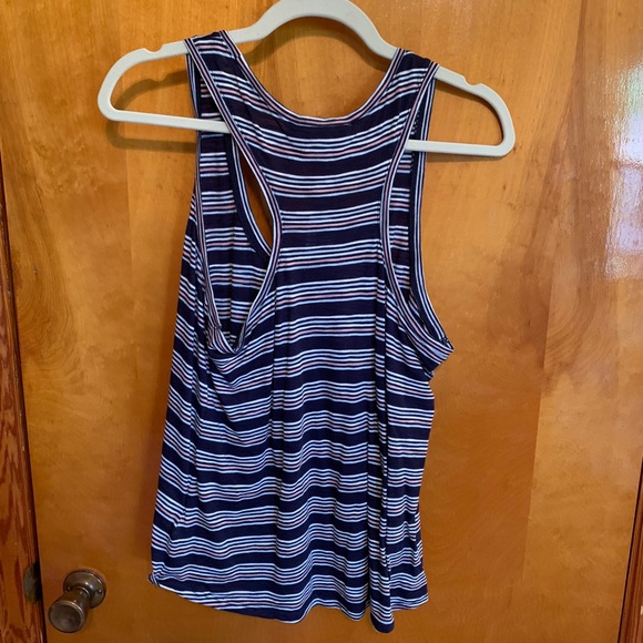 Express Tank. NWT. - Picture 5 of 6